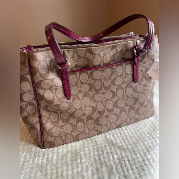 NEW with tags COACH Purse - Picture 3 of 10